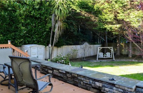 Eureka House | The Getaway House* Close to Town& Family Friendly*