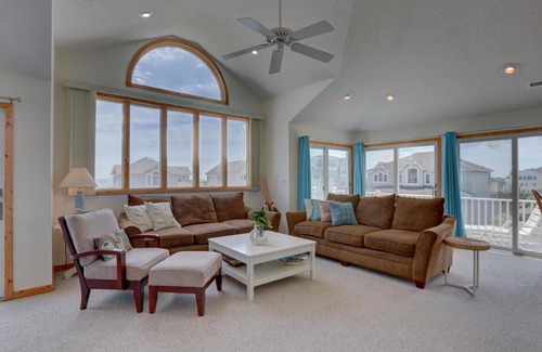 Ocean Sands House | The Getaway OL14