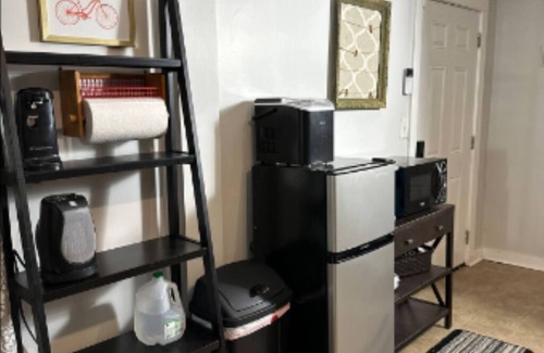 Hattiesburg House | The Getaway: Spacious 1 BR in USM & Midtown