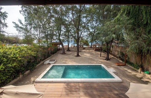 Gili Trawangan Villa | The Gili Beach Resort, 4 Bedrooms Villa Gili Trawangan - Beach Front