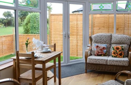 Hallington House | The Gin Gan Cottage