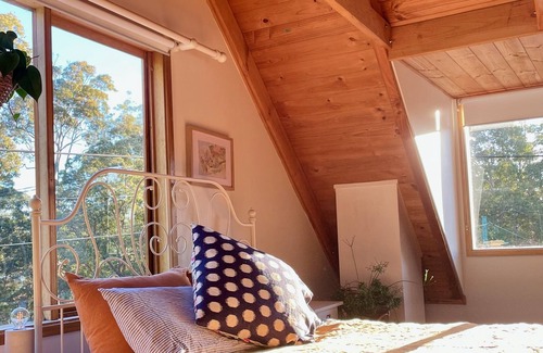 Smiths Lake Cottage | The Gingerbread House