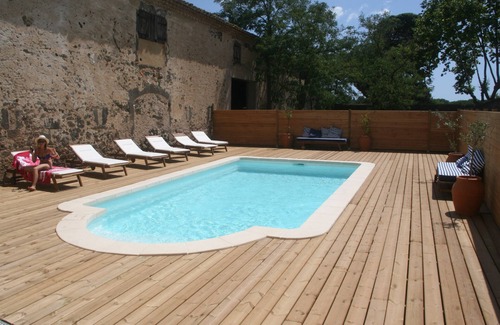 Agde Cottage | The Gite de la Prunette (air conditioning, heated swimming pool) in a horse farm