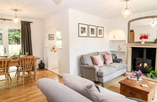 Painswick House | THE GLEBE, family friendly, with open fire in Painswick
