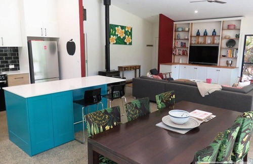 Arakoon House | THE GLEN - 3 BEDROOM RAINFOREST RETREAT