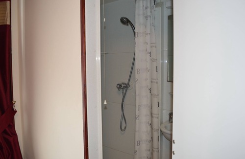 Colchester Hotel | The Globe Hotel