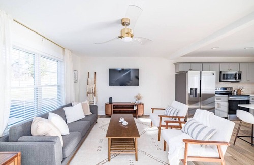 Madison Heights Apartment | The Golden Jewel, Game Room, Fire Pit and Deck!