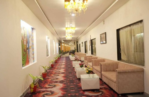 Varanasi Hotel | The Golden Palace