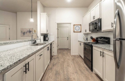 North by Northwest House | The Golden Paradise 2BR 2BA New Construction