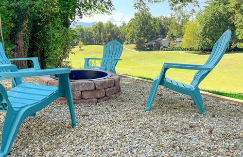 Franklin House | The Golfview Cottage