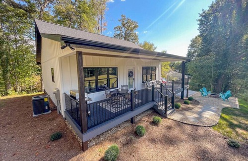 Franklin House | The Golfview Cottage