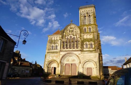 Vezelay Apartment | The Good Studio Vezelay