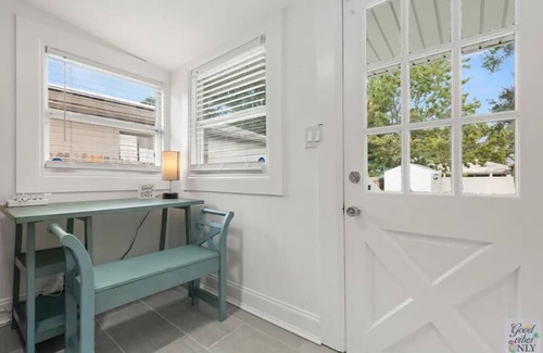 Tampa Cottage | The Good Vibes Only Cottage