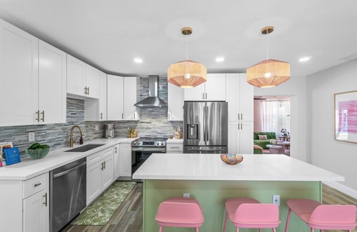 Delray Beach House | The Goodtime House - Heated Pool+Hot Tub Sleeps 10