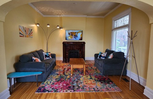 East Central Apartment | The Graceland Getaway in East Central SLC