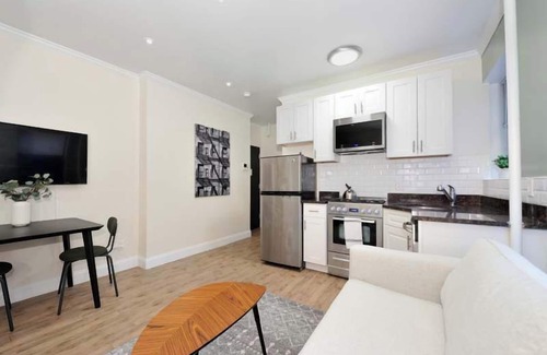 Kips Bay Apartment | The Gram IV Vibe 8603