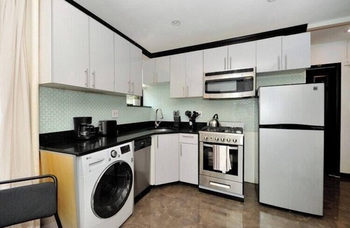 Kips Bay Apartment | The Gram IX Vibe 8568
