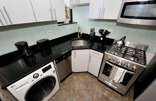 Kips Bay Apartment | The Gram IX Vibe 8568