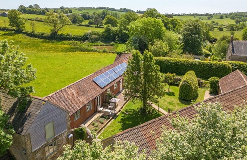 Beaminster Cottage | THE GRANARY, pet friendly, character holiday cottage in Mosterton