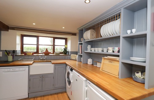 Westbrook Court Cottage | THE GRANARY, pet friendly, character holiday cottage in Eardisley