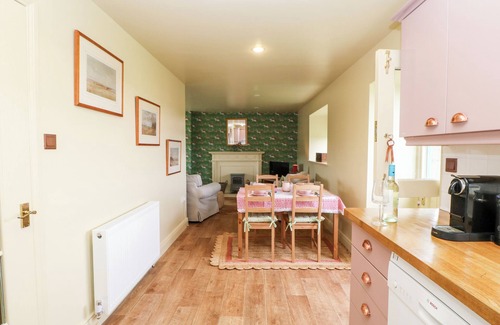 Morpeth Cottage | THE GRANARY, pet friendly, with a garden in Morpeth