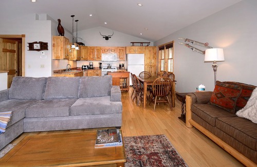 Crested Butte House | The Grand Escape - Great Duplex on Elk. Hot tub