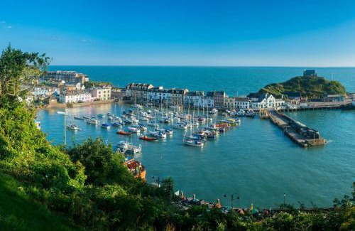 Hele Hotel | The Grand Harbour hotel