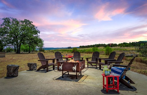 Buchanan Dam House | The Grand Palapa at Blue Sky