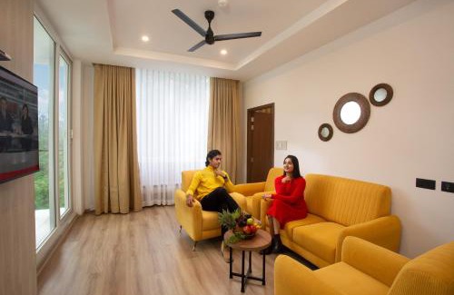 Ramakkalmedu Hotel | The Grand Sanvika