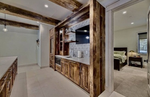 Copper Mountain House | The Grand Timbers - Luxury Ski-in/Ski-out Home with Mountain Views