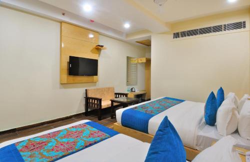 Paharganj Hotel | The Grand Uddhav