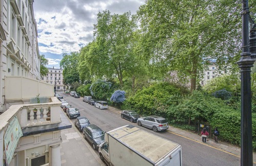 Warwick House | The Grand Victorian