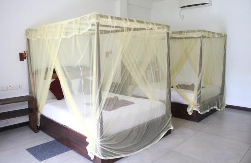 Debarawewa Hotel | The Grand Yala Hotel