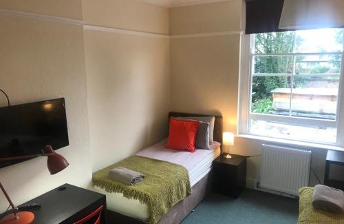 Bermondsey Hotel | The Grange Pub