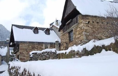 Bourg-d'Oueil Ski Chalet | The Grangerie; Family Chalet In The Station De Ski De Bourg D'oueil.