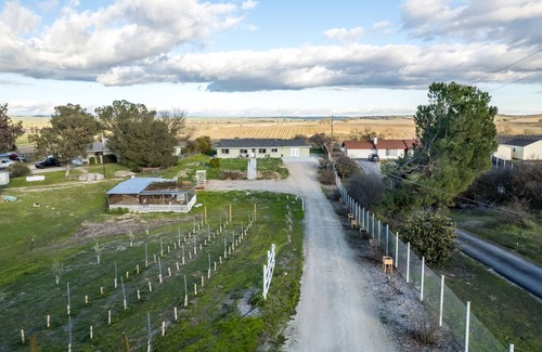 Paso Robles Other | The Grape Escape Farmhouse