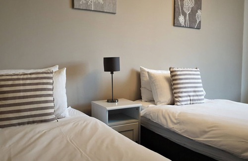 Southampton City Centre Hotel | The Grapes