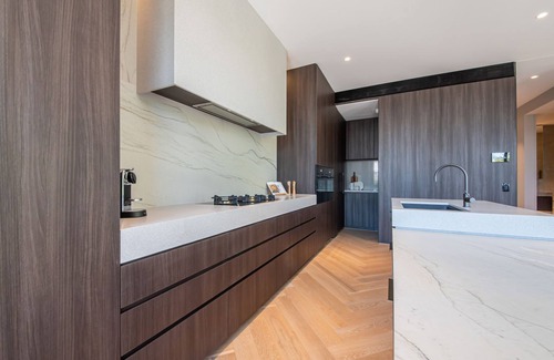 Deepdene Apartment | The Gratis Penthouse Deepdene