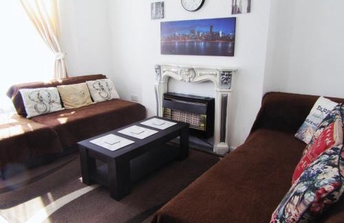 Bootle House | The Gray House