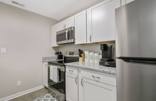 Westover Apartment | The Gray Retreat - Luxury Condo