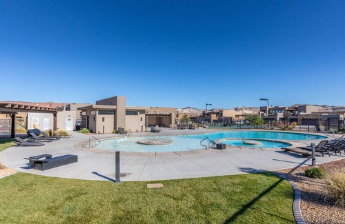 St. George House | The Great Escape at The Ledges *Resort Amenities Included!*