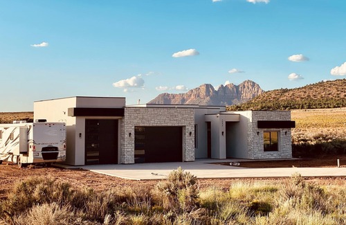 Apple Valley House | The Greater Zion Area