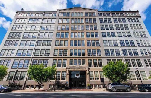 West Main Historic District Apartment | The Greatest (Downtown Louisville)