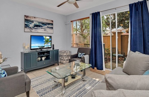 Crestwynd Bay House | The Grecian - Gorgeous 3 br townhome minutes to attractions.
