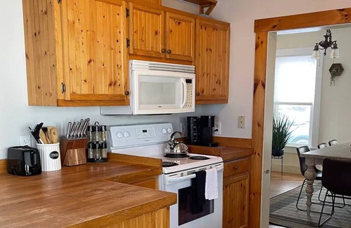 East Haven Rutland County Apartment | The Green Mountain Getaway