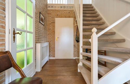 Zandvoort House | The Green Oasis charming family villa with garden and private parking