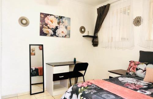 Muckleneuk House | The green room in Muckleneuk, Pretoria