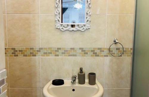 Muckleneuk House | The green room in Muckleneuk, Pretoria