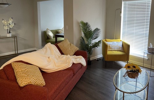 Peachtree City Apartment | The Green Serene a lovely soft Nest