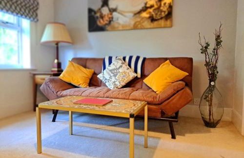 Bray on Thames Apartment | The Green Views Apartment Families, Tourists, Business Professionals